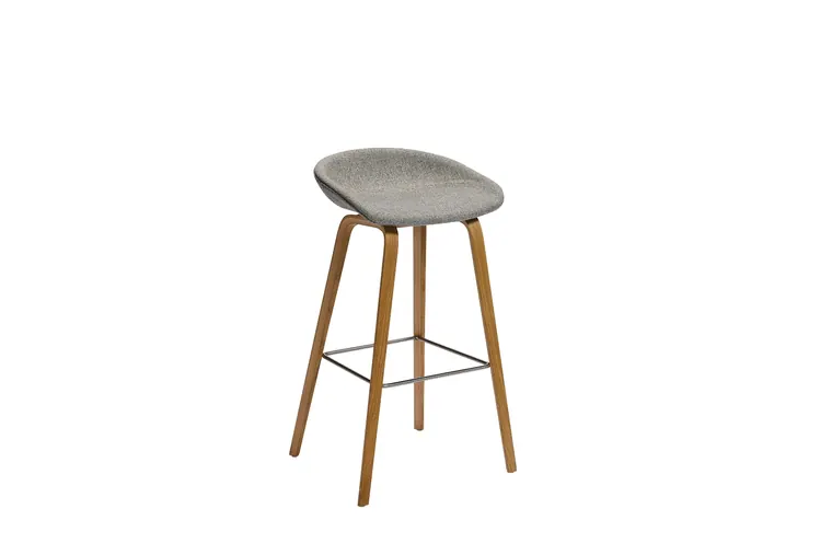 About a stool 33 Eiche – Hellgrau