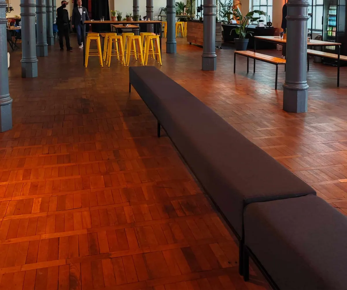 Lounge Bank Ansicht 4