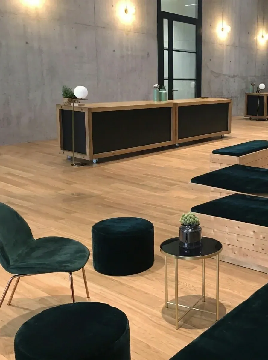 Lounge Hocker Ansicht 2