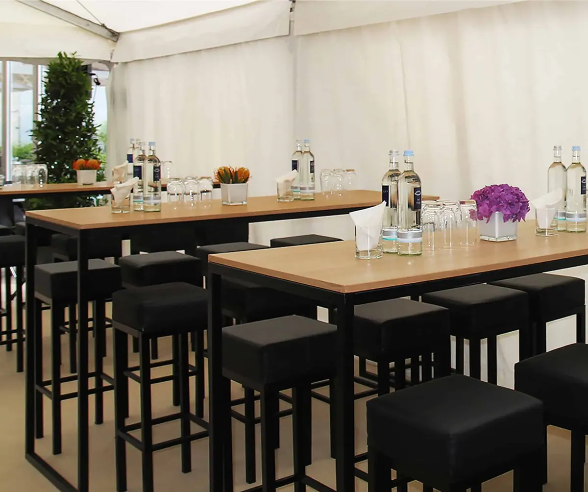 Stehtisch base.18 Ansicht 3