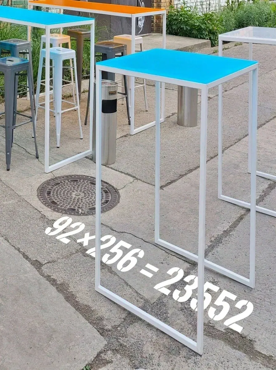 Stehtisch base.18 Ansicht 2