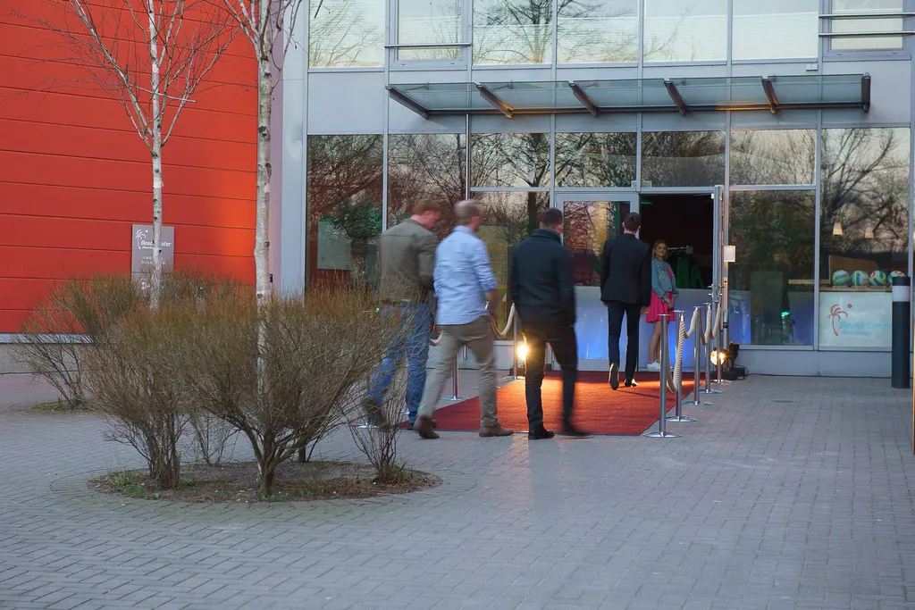 Trennkordelständer verchromt Ansicht 2