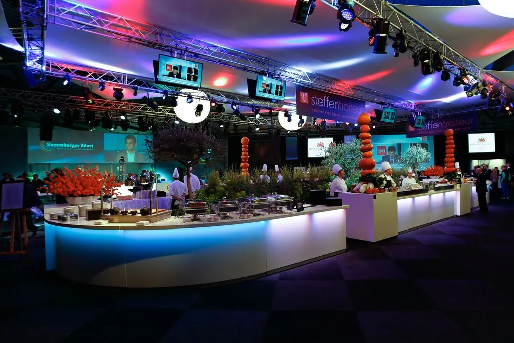 Buffet-Theke T90 mit LED-Deckblatt Ansicht 4