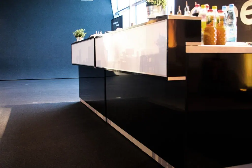 Sekttheke T83 mit CNS Deckblatt Ansicht 5