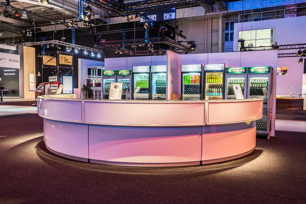Theke 1/8 rund weiß mit Deckblatt und LED Leuchtaufsatz Ansicht 5