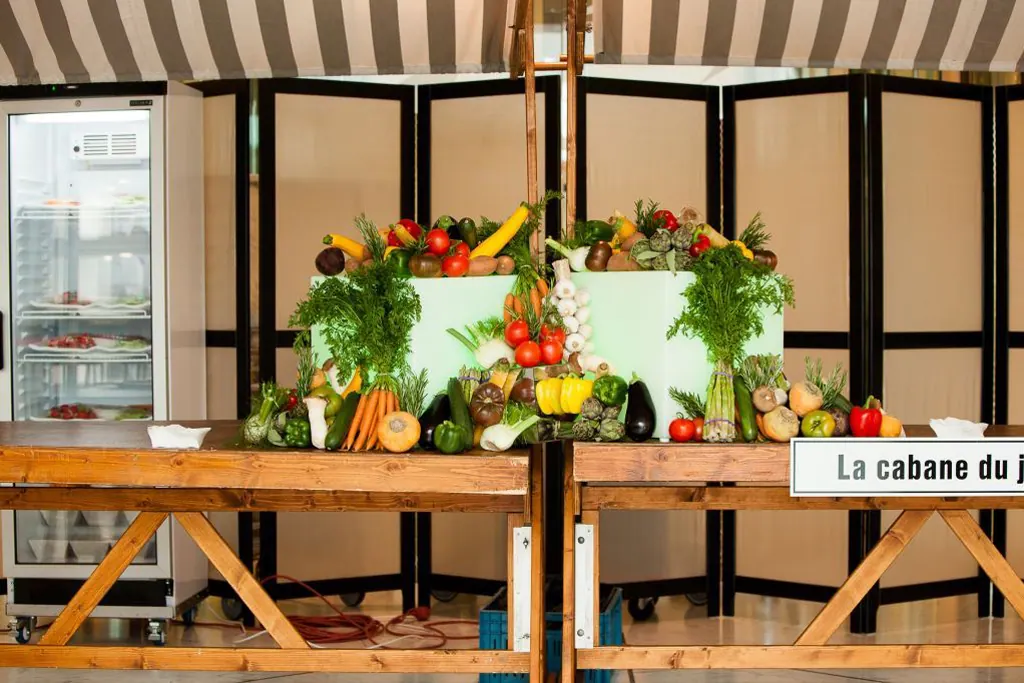 Marktstand aus mit Plane grau/weiß Ansicht 2
