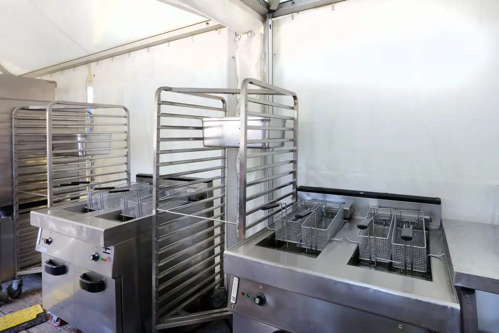 Elektro Doppelfritteuse Inhalt 15+15 ltr 400V/20,4kW/32A Ansicht 2