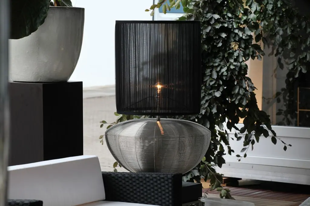 Bowl Lamp Big Mama chrom mit niedrigem Lampenschirm Ansicht 5