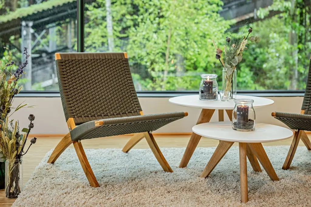 Loungetisch Halmstad mit weißer Platte Ansicht 3