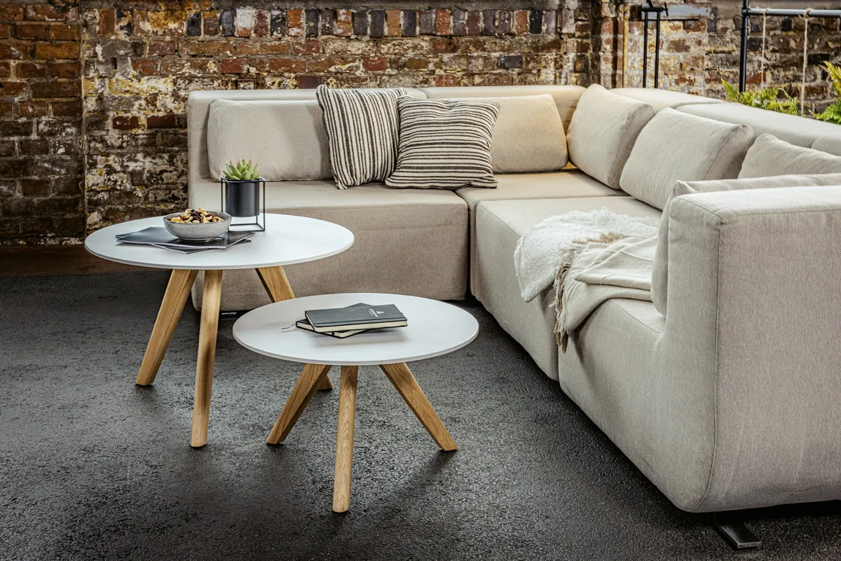 Loungetisch Halmstad mit weißer Platte Ansicht 4