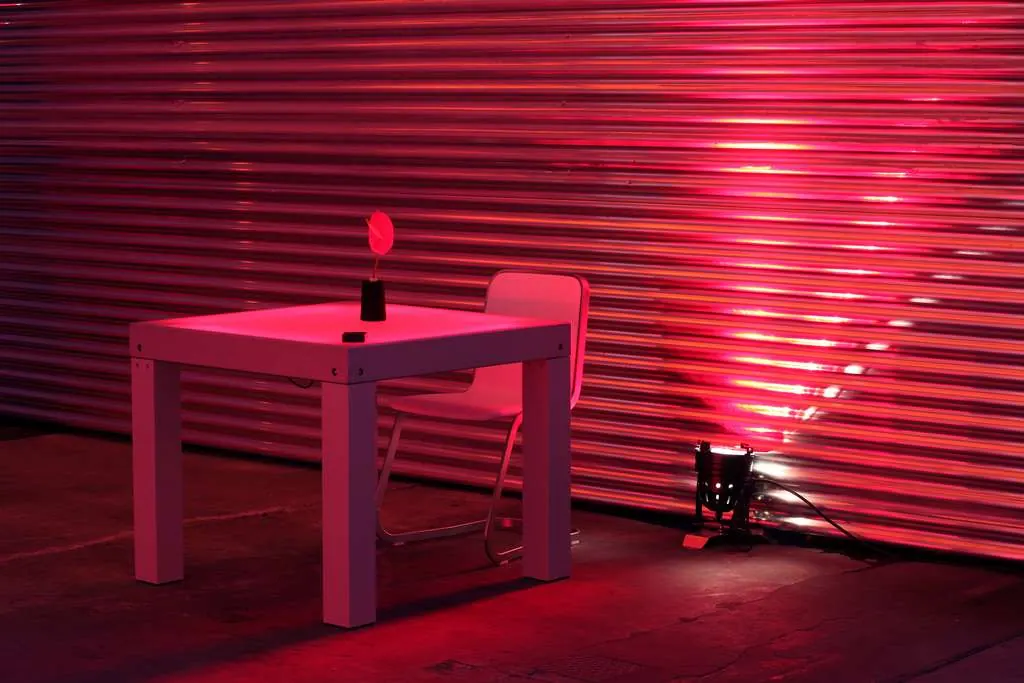 Lounge-Leuchttisch Ansicht 2