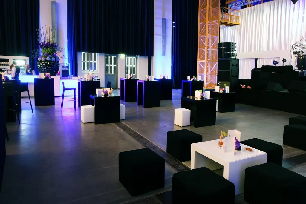 Lounge-Brückentisch St. Tropez T70 Ansicht 3