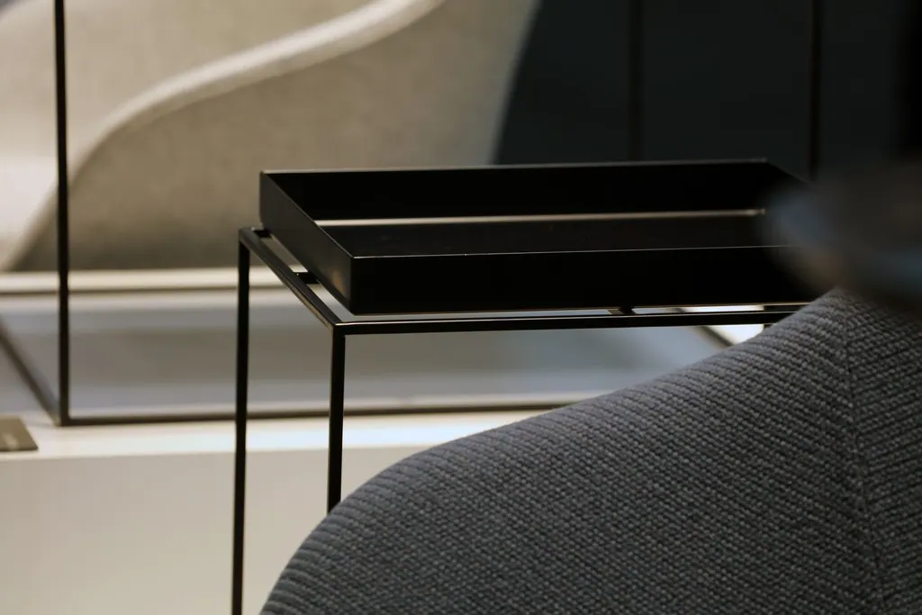 Tray Table Loungetisch Ansicht 4
