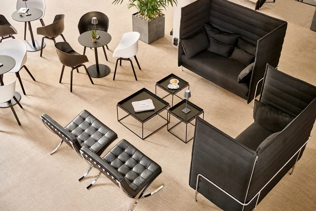 Tray Table Loungetisch Ansicht 5
