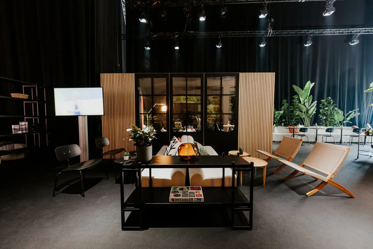 Sideboard Malta mit 2 Böden T43 Ansicht 4