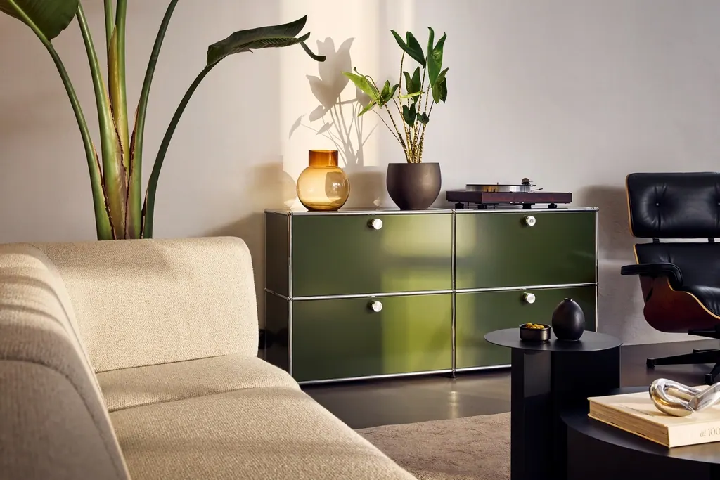 Sideboard USM Haller olive green 4 Klapptüren Ansicht 4