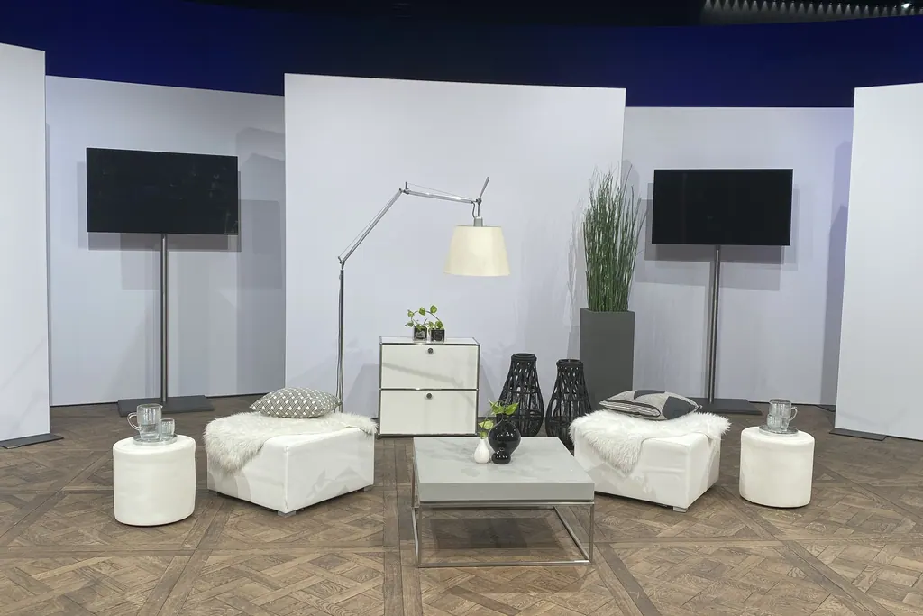 Sideboard USM Haller 2 Klapptüren mit 2 Keycards Ansicht 3