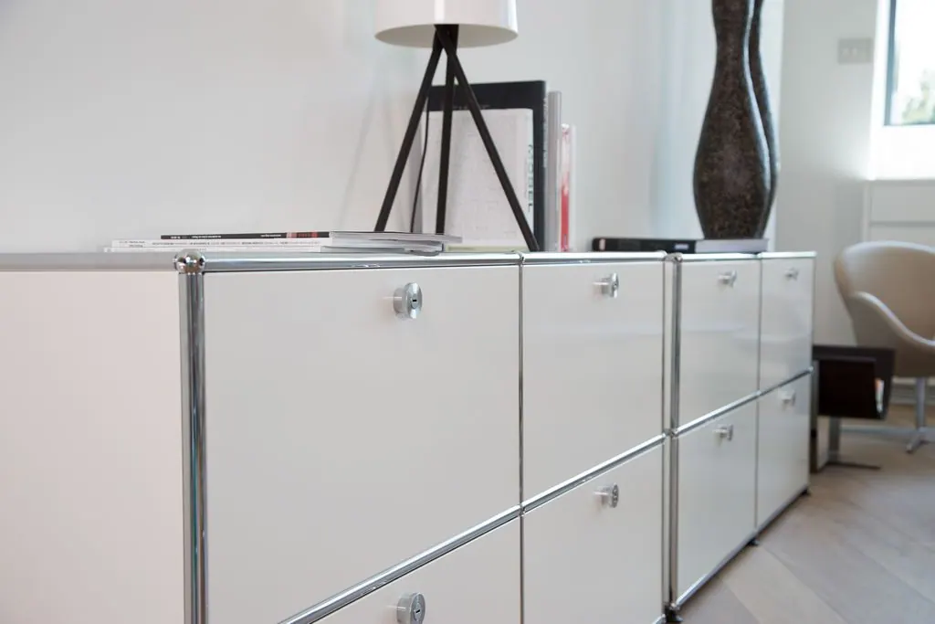 Sideboard USM Haller 4 Klapptüren inkl. 4 Keycards Ansicht 5