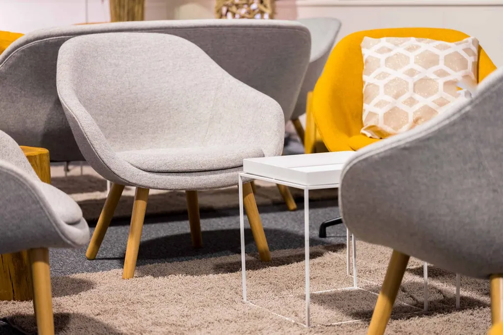 Sessel About a Lounge AA gepolstert grau/eiche Ansicht 4