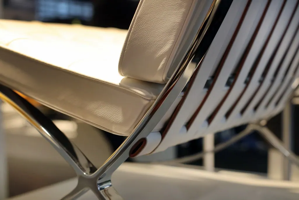 Barcelona Chair mit Kissen T76 S Ansicht 5