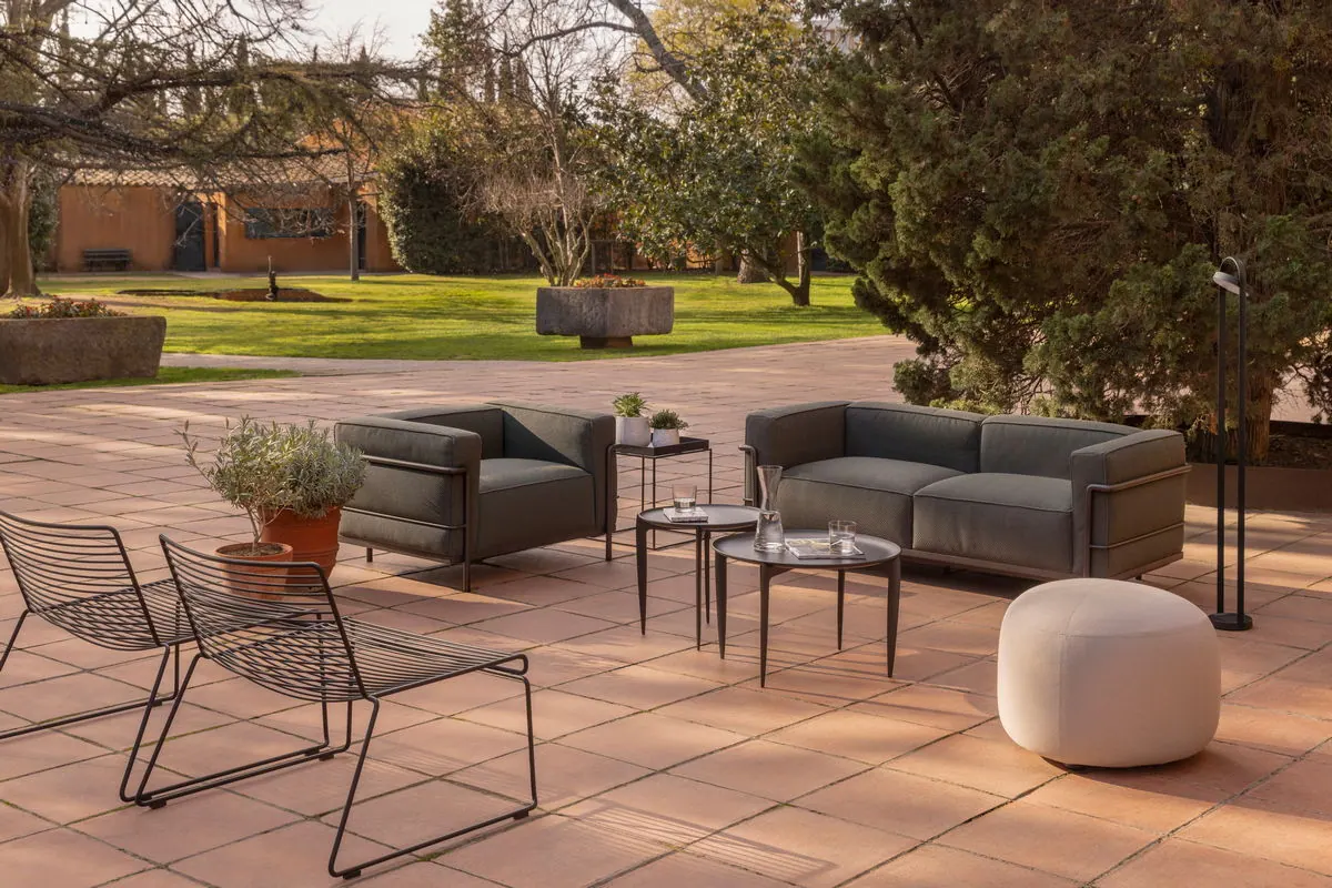 Grand Outdoor Sessel LC3 Stoff muschio Ansicht 3