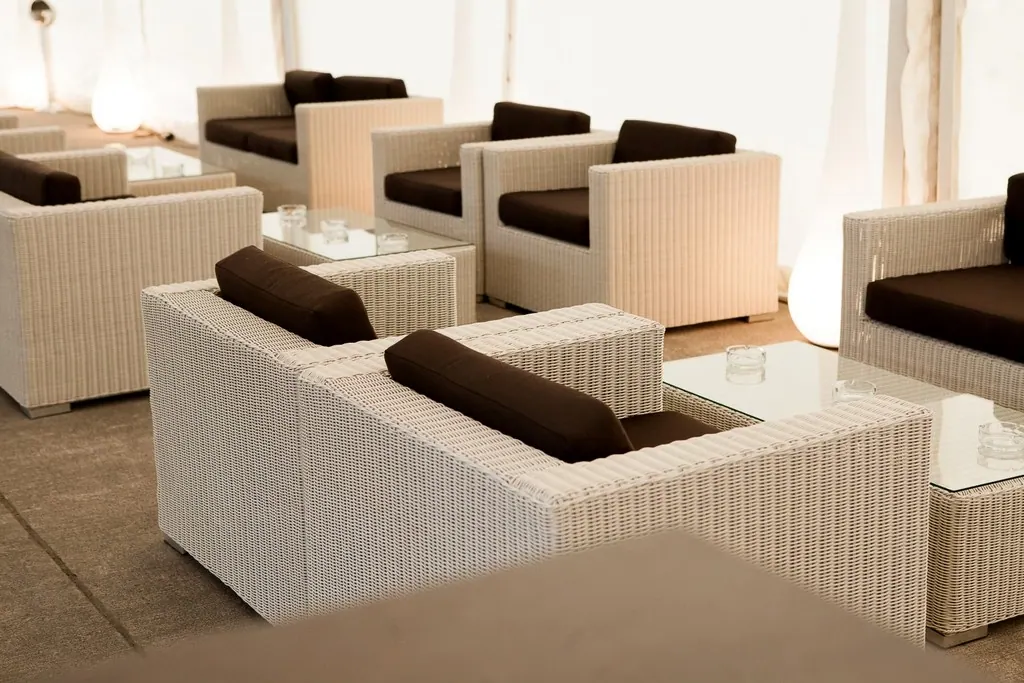 Lounge-Sessel Granada weiß-grau mit Kissensatz kaffee-braun Ansicht 2