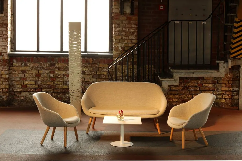 Sofa About a Lounge AAL gepolstert grau/eiche Ansicht 3