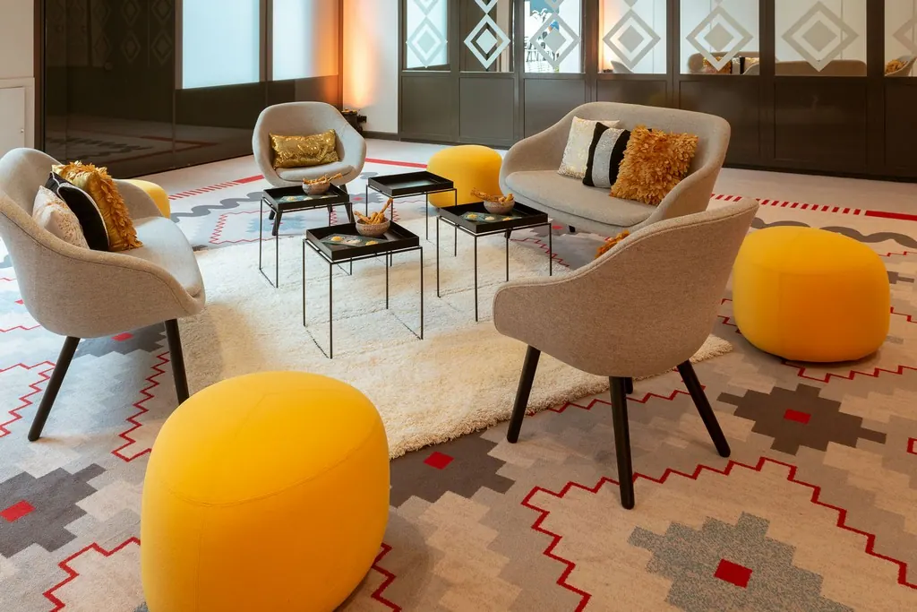 Sofa About a Lounge AAL gepolstert grau/schwarz Ansicht 3