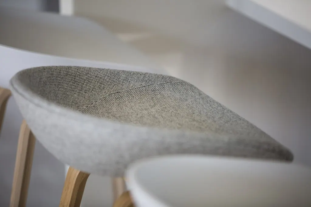 Barhocker About a Stool AAS 33 gepolstert grau/eiche Ansicht 5