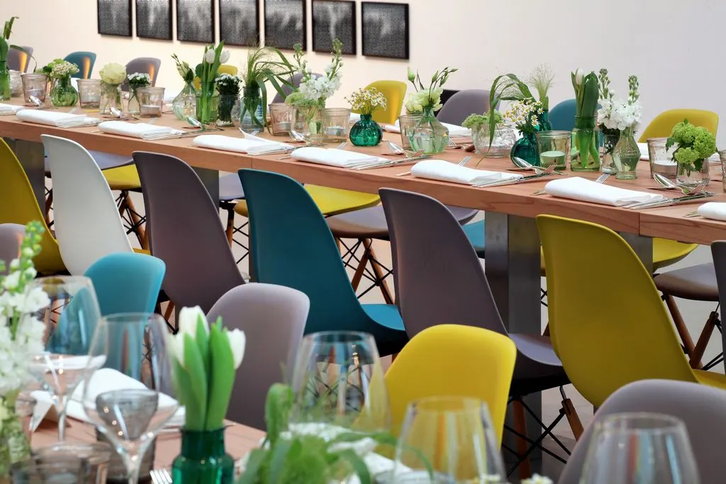 DSW Eames Plastic Chair Ahorn Sitz Ansicht 5