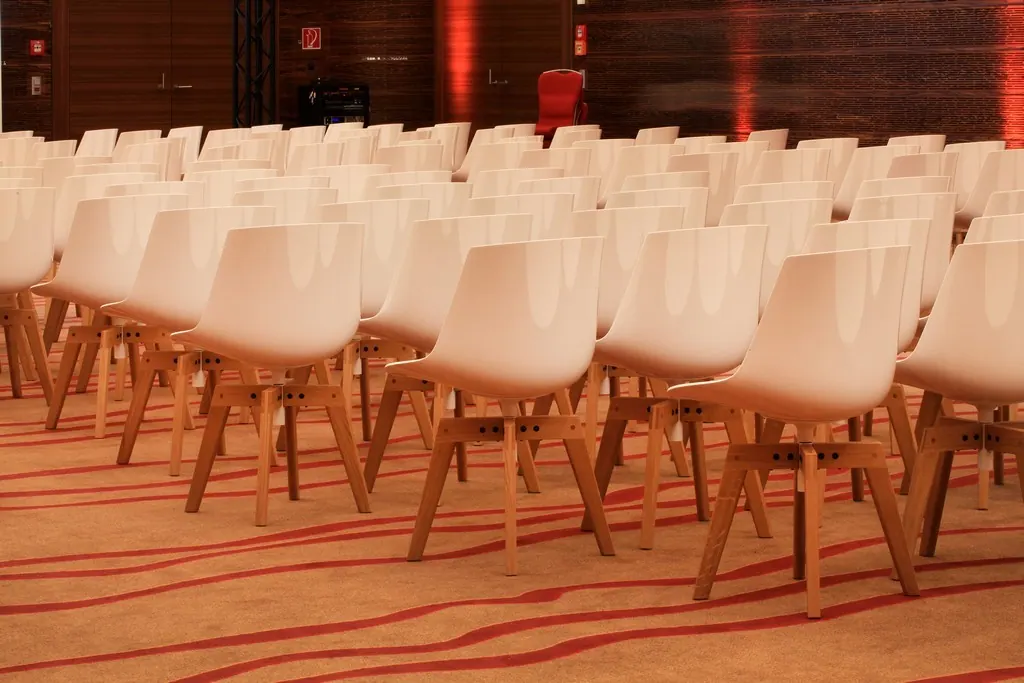 Flow Chair 4-Fuß Sitzschale drehbar Ansicht 3