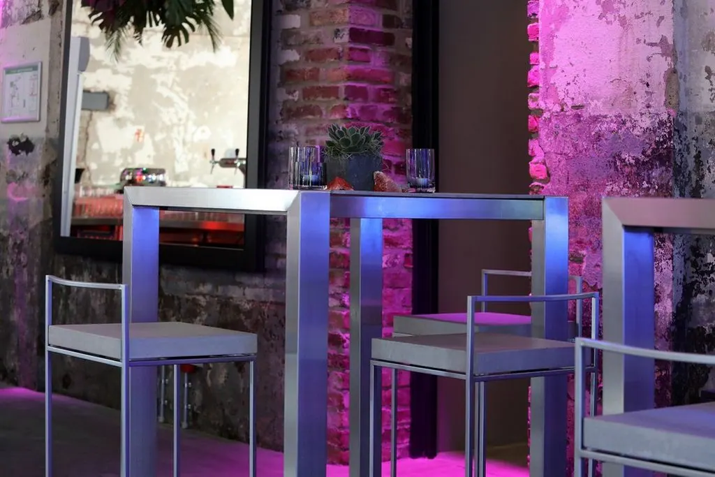 Barhocker Monza mit Sitz Sichtbeton S Ansicht 5