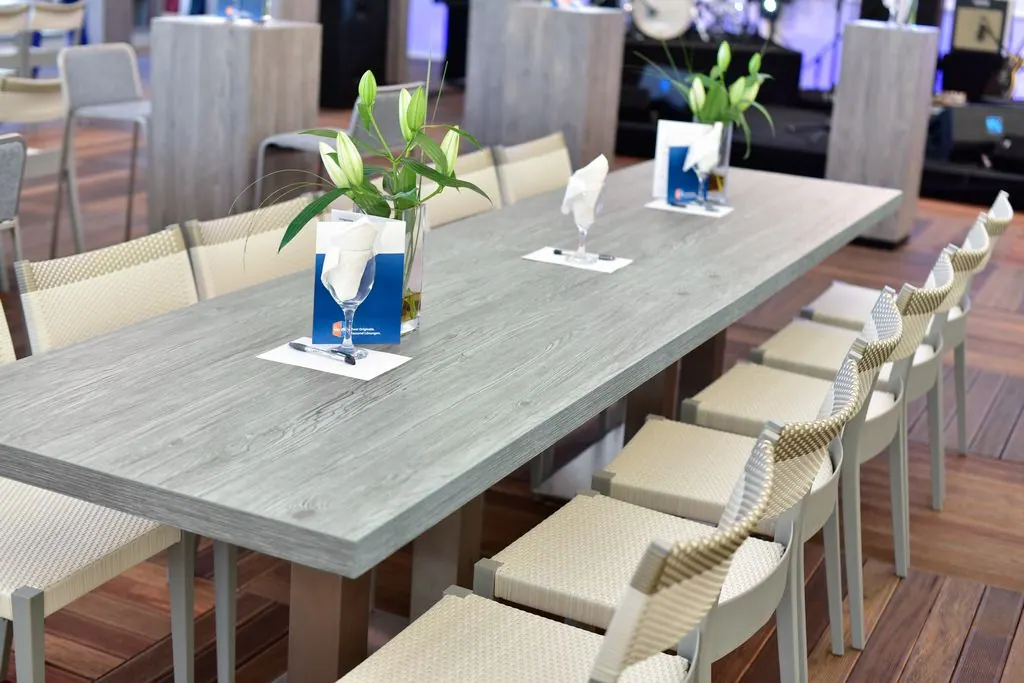 Dinnertisch Aspen Altholz Ansicht 2