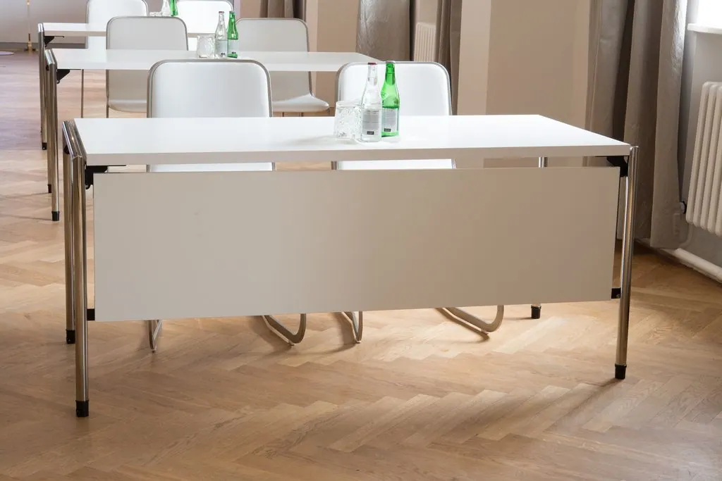 Tisch Foldit mit Blende Ansicht 5