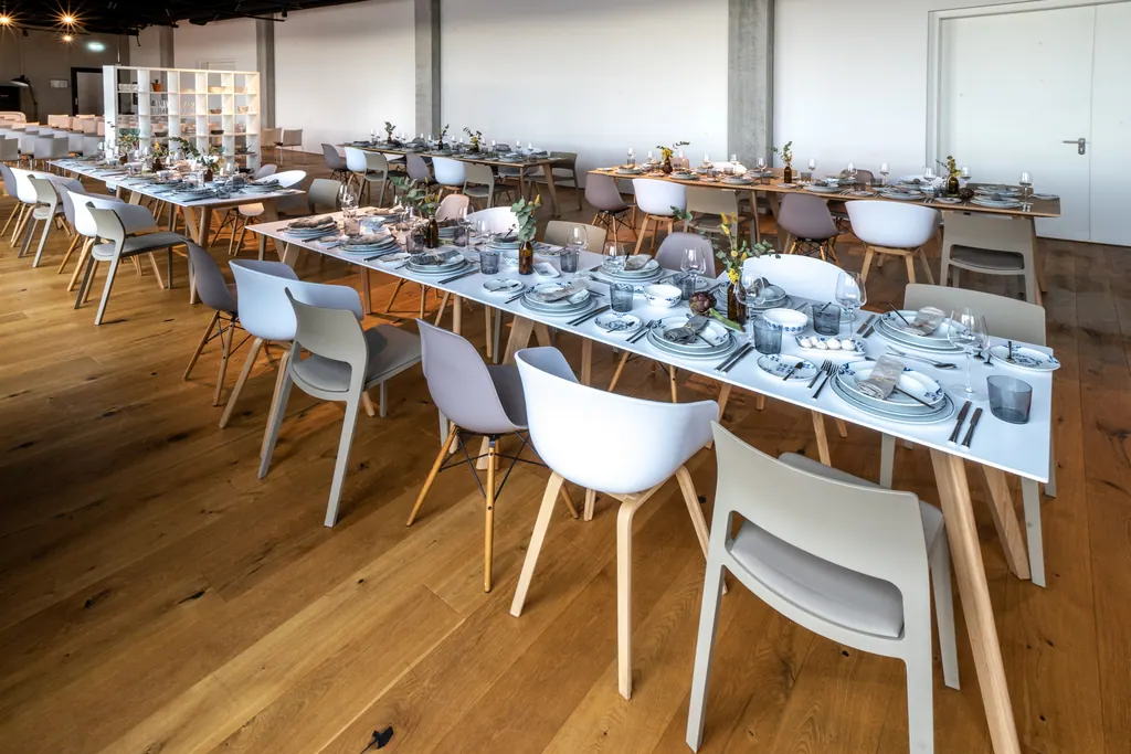 Dinnertisch Halmstad mit Tischplatte Ansicht 2
