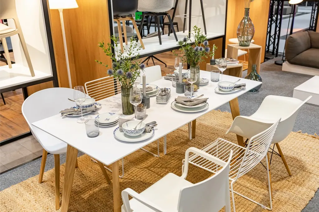 Dinnertisch Halmstad mit Tischplatte Ansicht 3