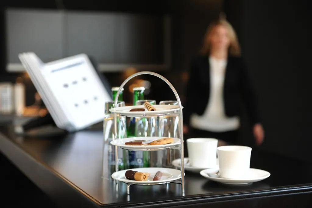 Tee-Etagere für 3 Teller à Ansicht 2
