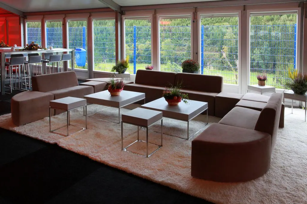 Zinzo coffee table mit Massif Sichtbeton Ansicht 2
