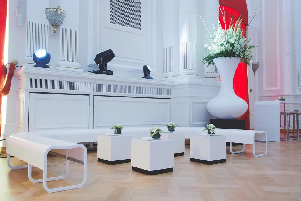 Connector Lounge Bank ZA Ansicht 2
