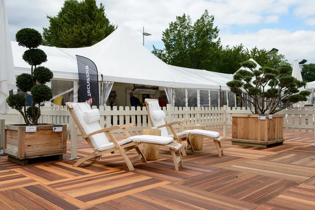 Deckchair Bali massives Teakholz mit Auflage Ansicht 2