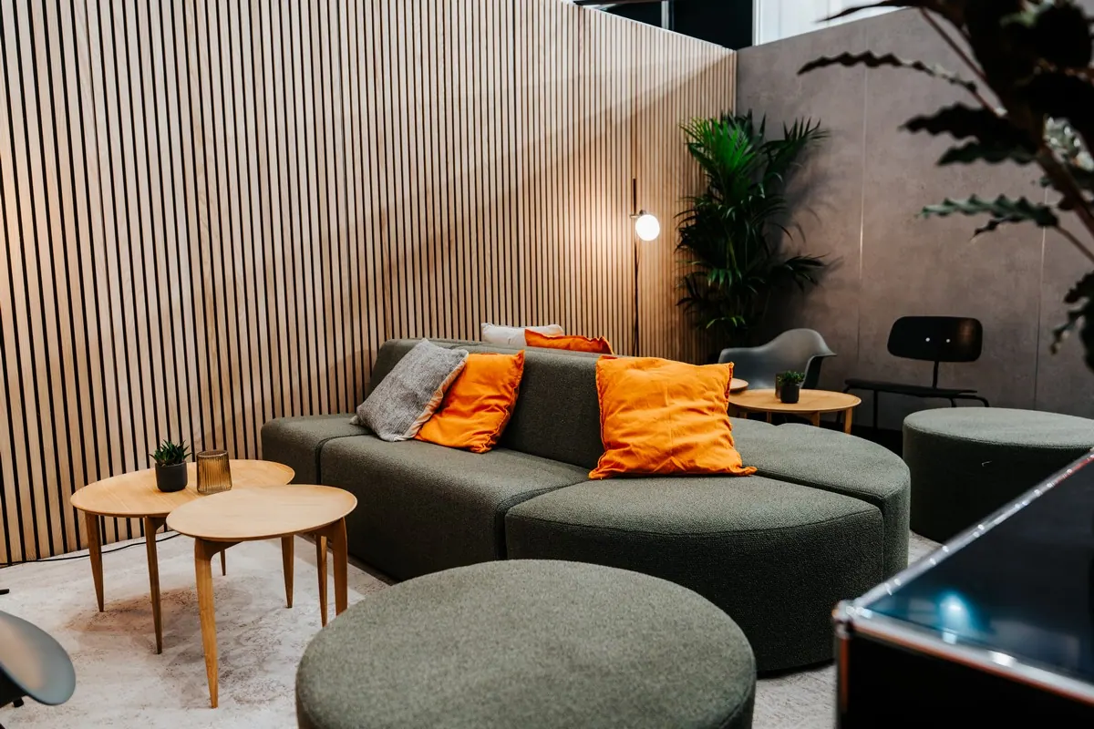 Lounge-Hocker Dreieck salbei Trouville bouclé Ansicht 3