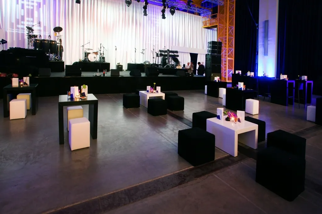 Lounge-Hocker Hollywood T30 Ansicht 2