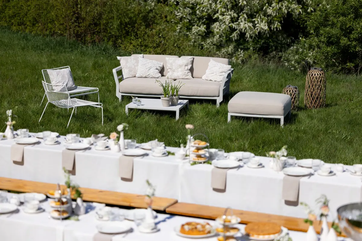 Loungehocker Maximo white mit Sitzkissen salt Ansicht 2
