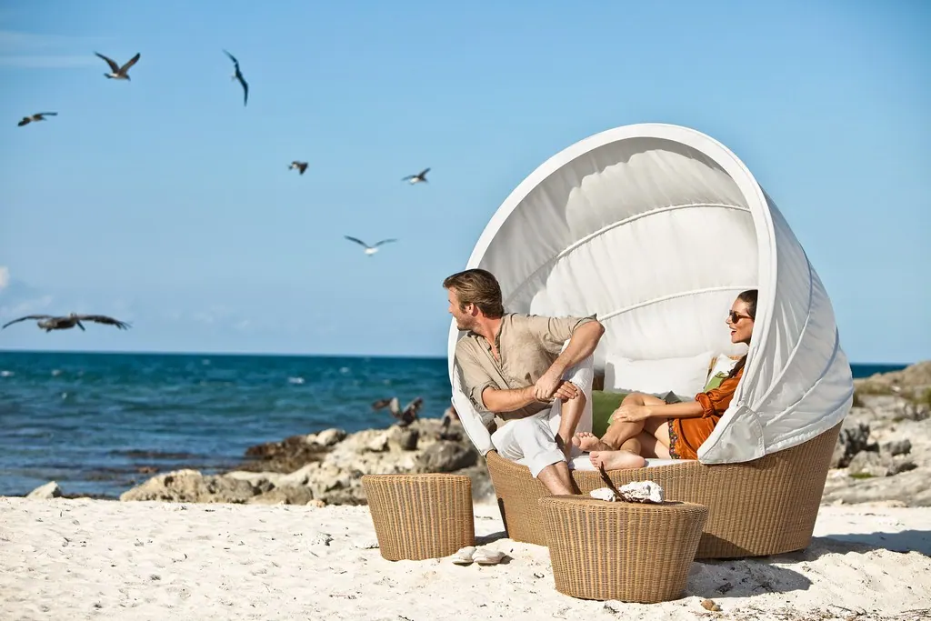 Loveseat Orbit mit Cushion und Cushion Set Ansicht 2