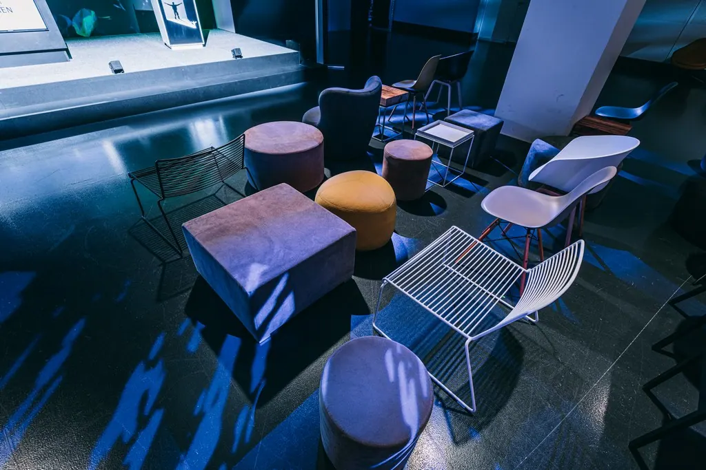 Lounge-Hocker Montreal Stoff T70 Ansicht 4
