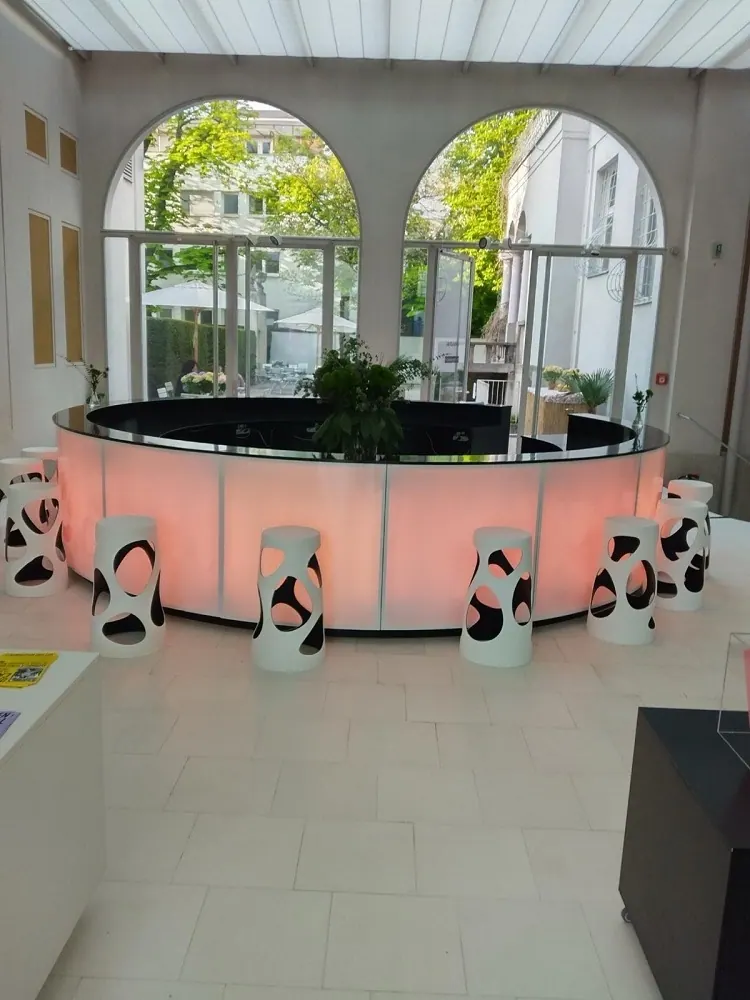 Theke Loop D5 Ansicht 3