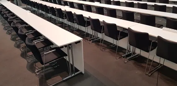Tisch KONFERENZ IV Ansicht 3
