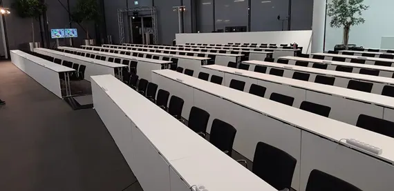 Tisch KONFERENZ IV Ansicht 4