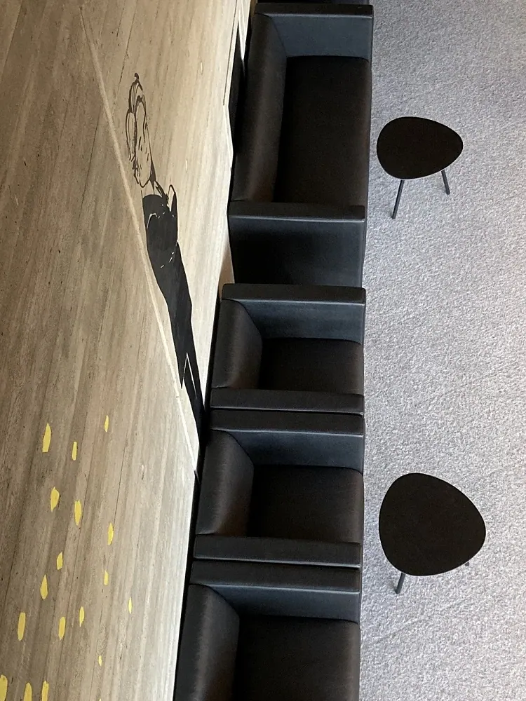 Lounge-Sofa Q3 Ansicht 2