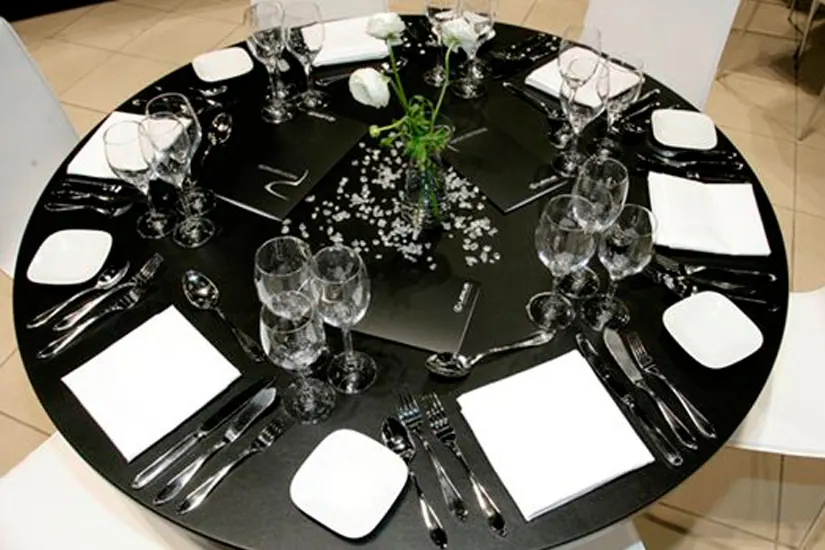 Dinnertisch 120 Ansicht 2